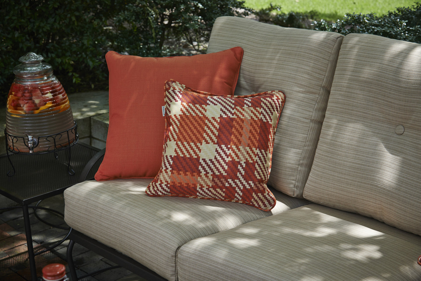 Monticello Loveseat